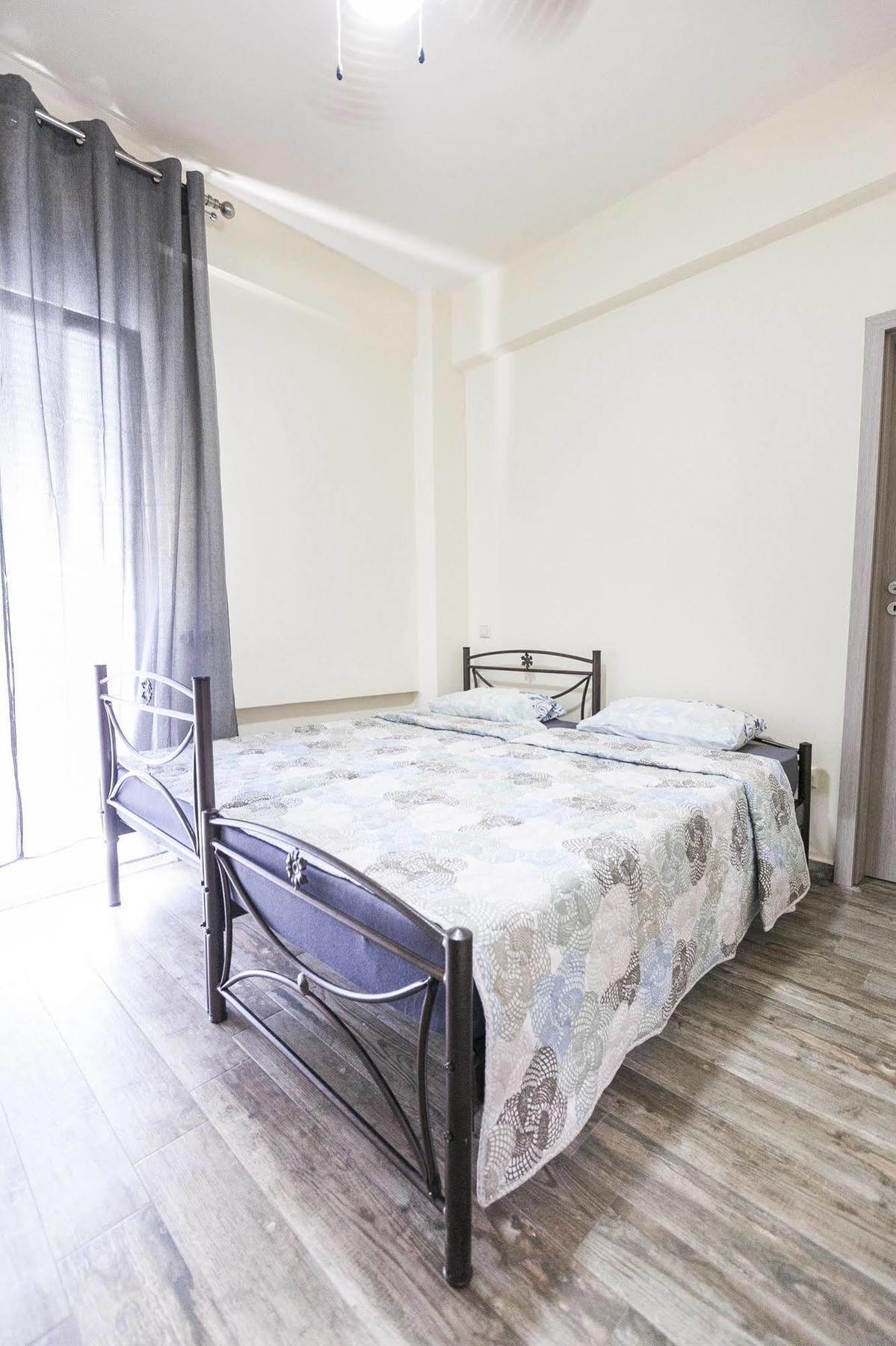 Nomads Rooms 特里卡拉 外观 照片